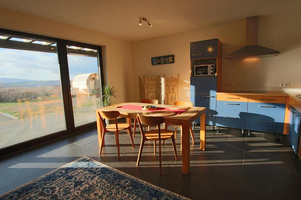 Hunsrueck Valley View Apartment With Cedar Sauna Bruschied 外观 照片